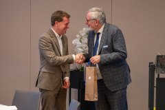 Dr. Ulf Kämpfer 24.01.2024